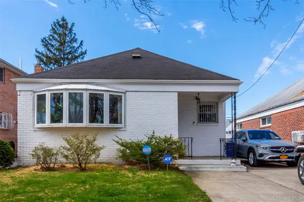 5312 Clearview Expressway, Oakland Gardens, NY 11364