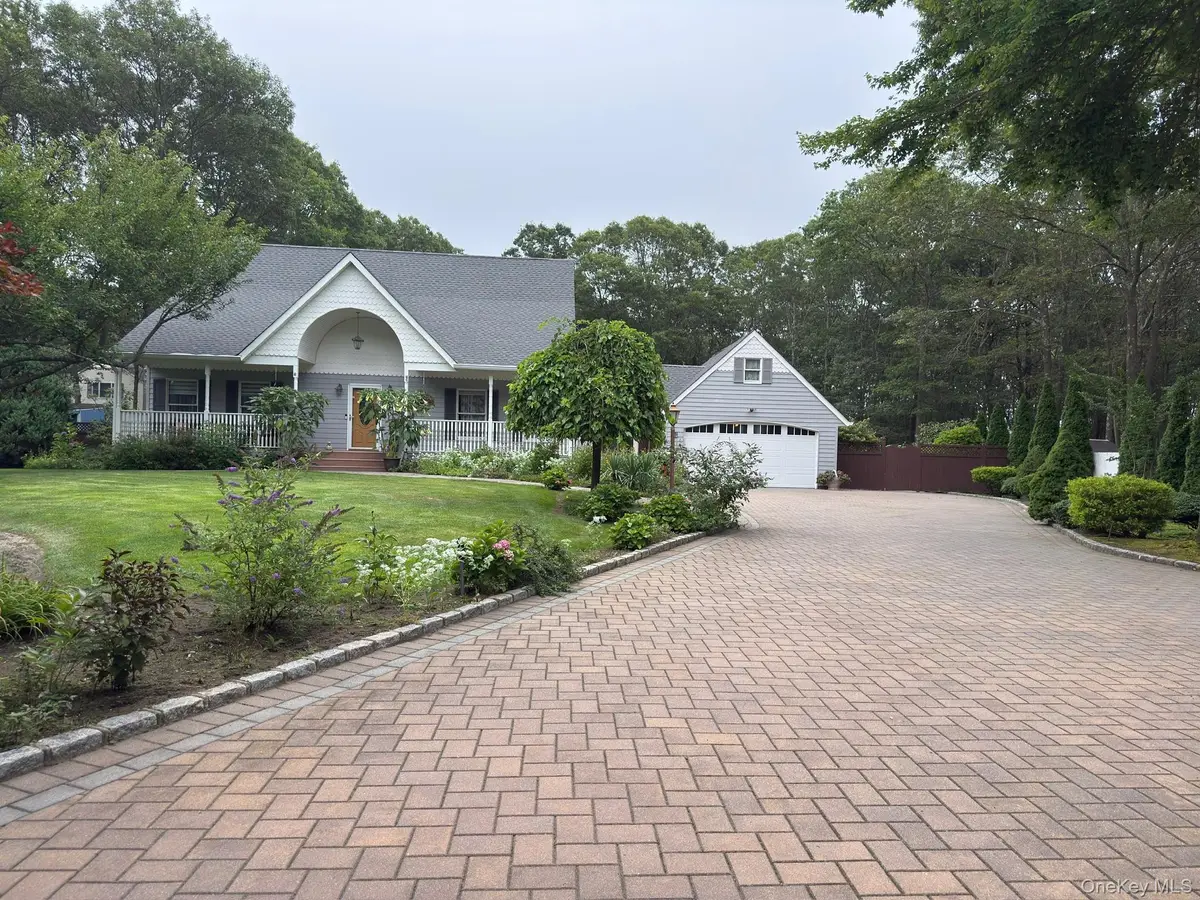 18 Jerusalem Hollow Road, Manorville, NY 11949 - #1