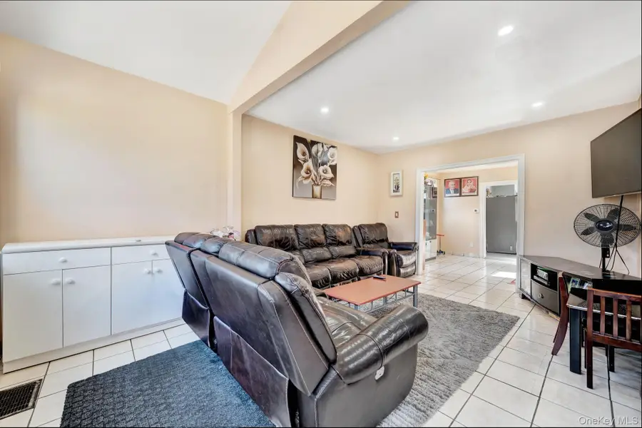 91-04 218th Place, Queens Village, NY 11428 - #3