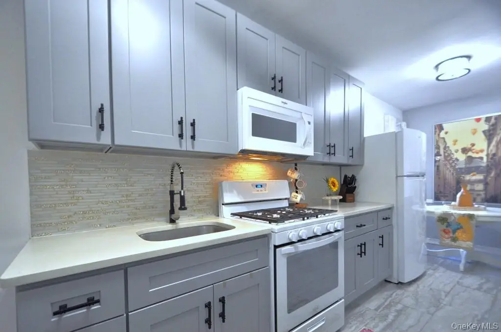 19 Abeel Street #2E, Yonkers, NY 10705 - #1