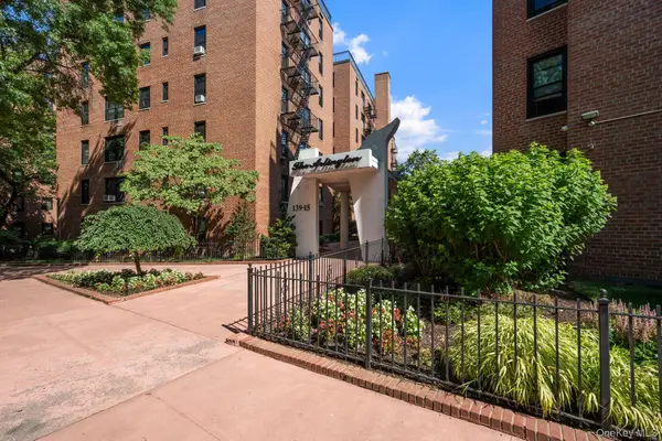 139-15 83rd Avenue #117, Briarwood, NY 11435