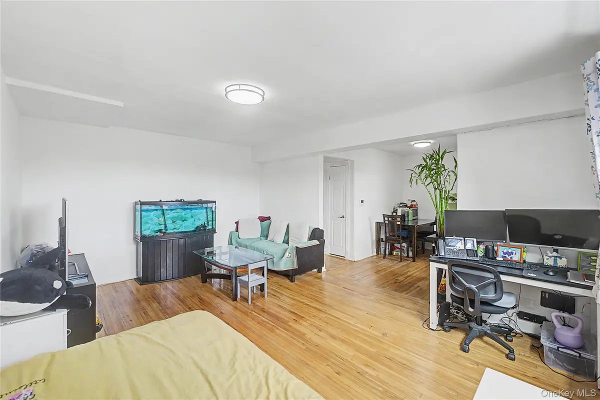 7345 210th Street #6D, Oakland Gardens, NY 11364 - #1