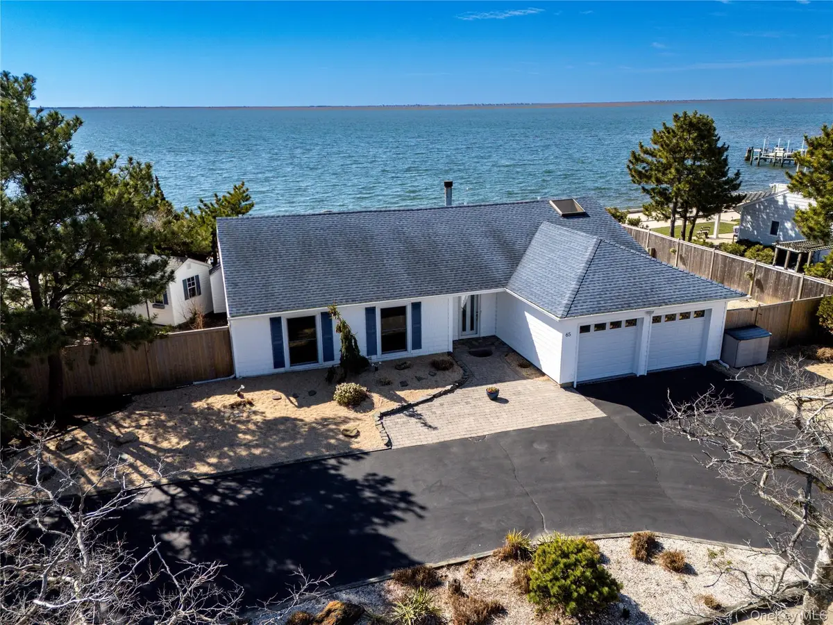 65 Shore Drive S, Copiague, NY 11726 - #1