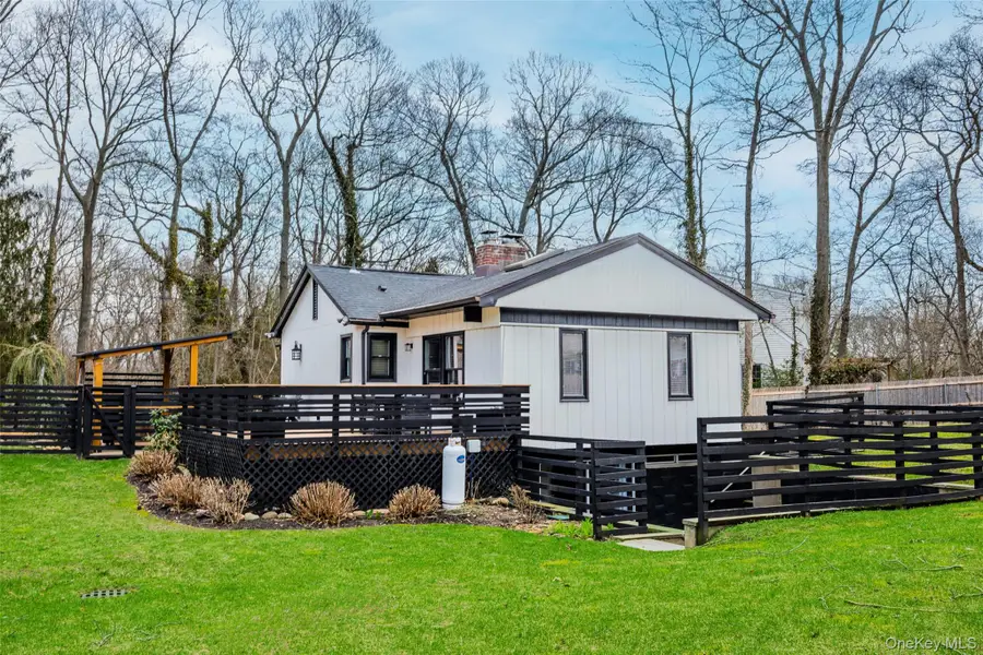 28 Old Cow Path, Miller Place, NY 11764 - #3