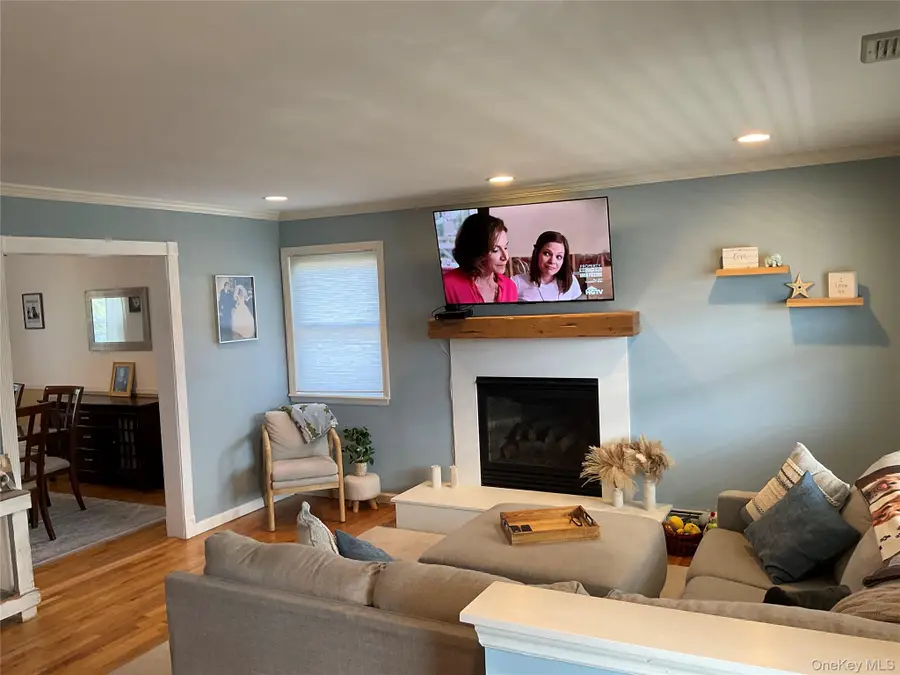 7 Tipton Drive W, Shirley, NY 11967 - #3