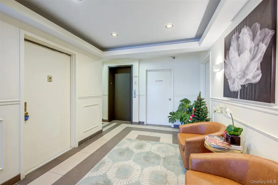 135-46 Grand Central Parkway #4C, Briarwood, NY 11435 - #2