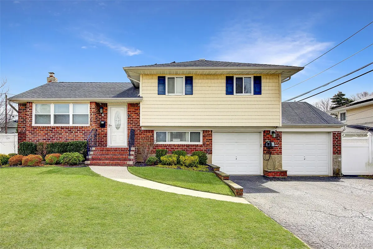 4 David Drive, Farmingdale, NY 11735 - #1