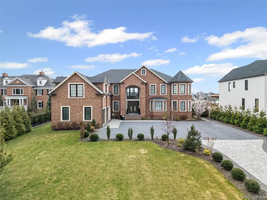 185 Willetts Lane, West Islip, NY 11795 - #2