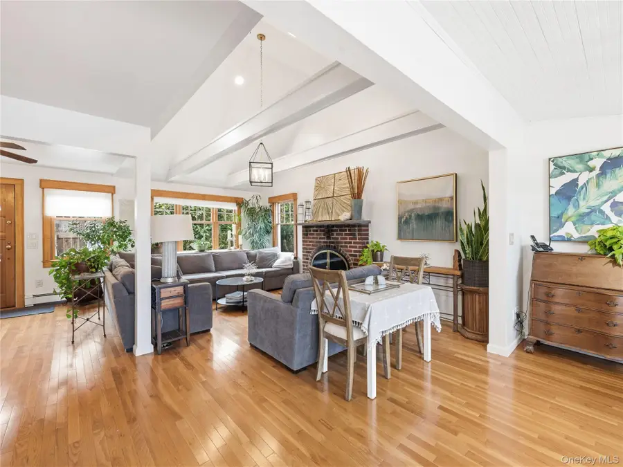 175 Taft Crescent, Centerport, NY 11721 - #3