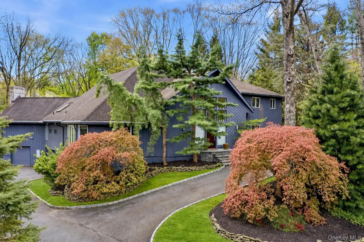 13 Zeck Court, Suffern, NY 10901 - #1