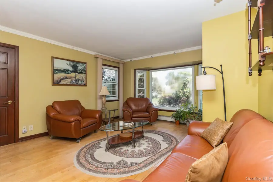 1 Herbert Drive, New Hyde Park, NY 11040 - #3