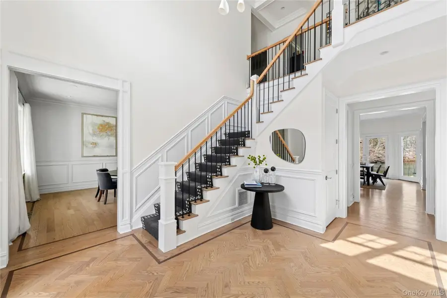 4 Ravenglass Drive, Stamford, CT 06903 - #2