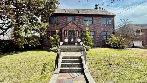 2807 157th Street, Flushing, NY 11354