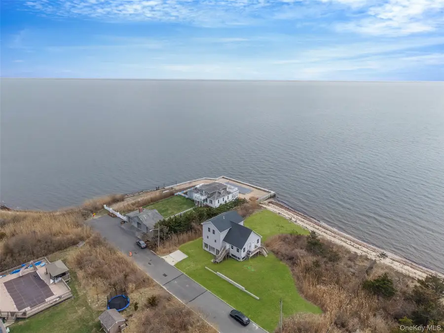 22 Rod Street, East Patchogue, NY 11772 - #3