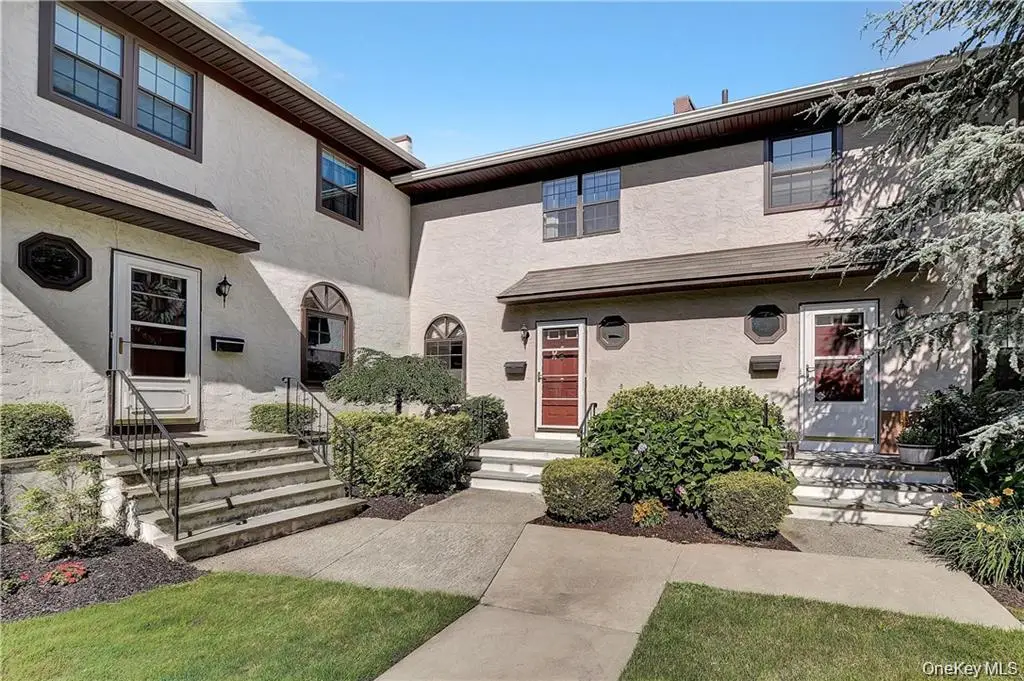 62 Somerset Drive, Suffern, NY 10901 - #1