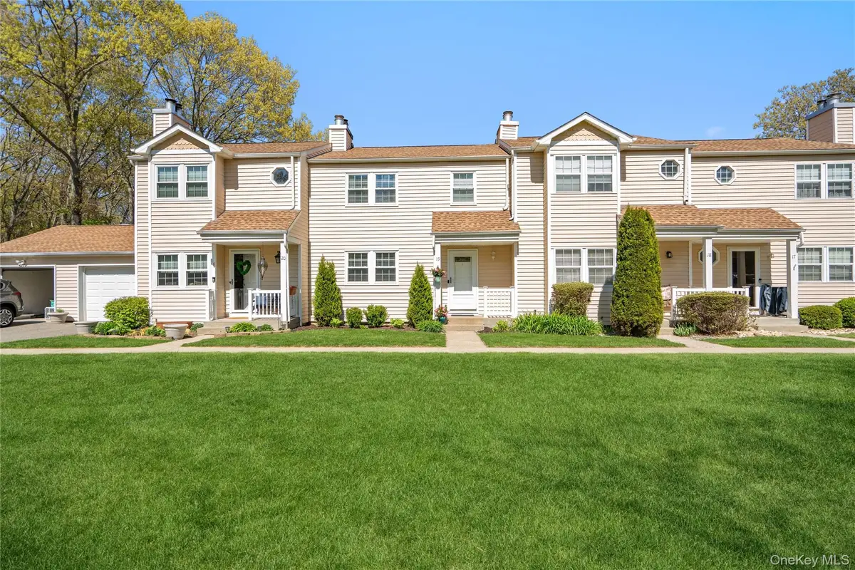 19 Paine Commons #19, Yaphank, NY 11980 - #1