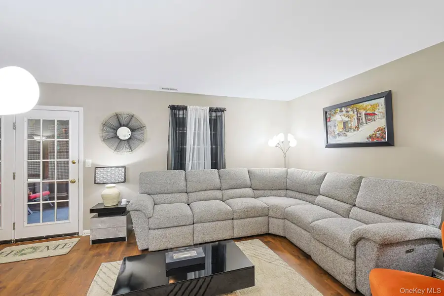 20 Wintergreen Court, Montgomery, NY 12549 - #3