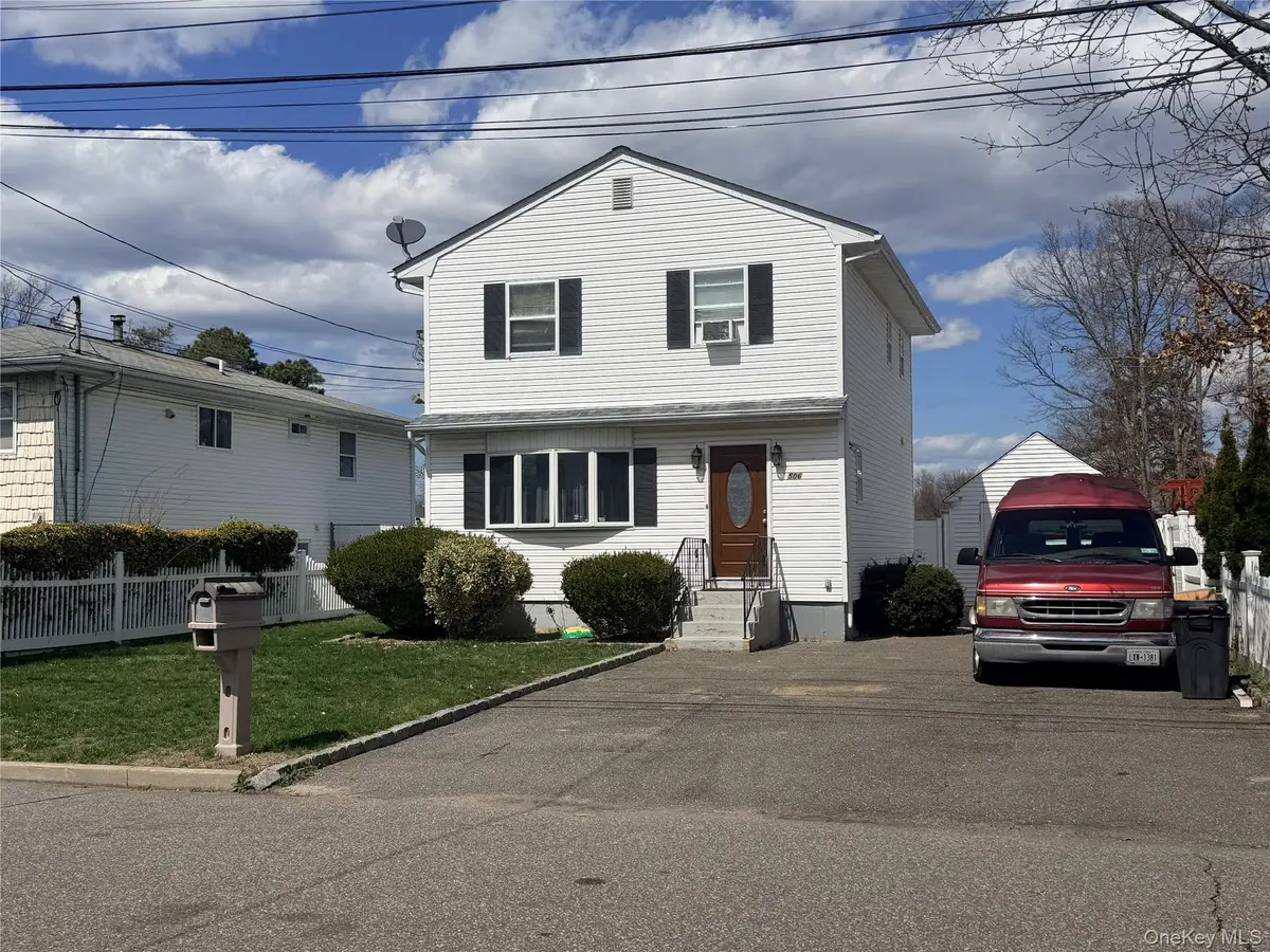 506 48th Street, Lindenhurst, NY 11757 - #1