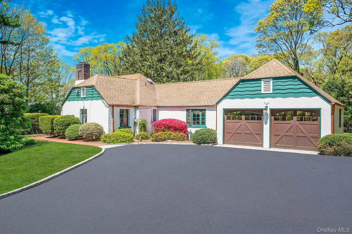 15 Milmohr Court, Northport, NY 11768 - #1