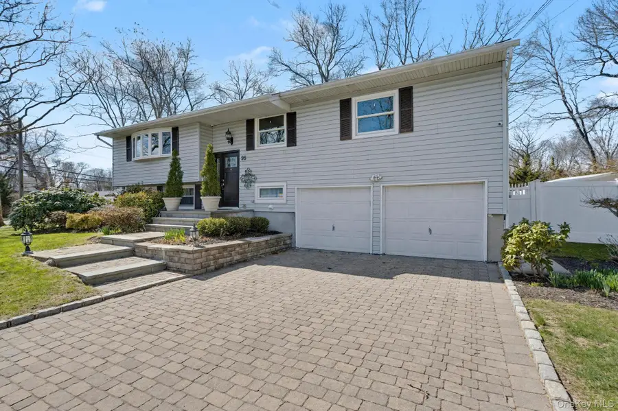 95 Colonial Street, East Northport, NY 11731 - #2