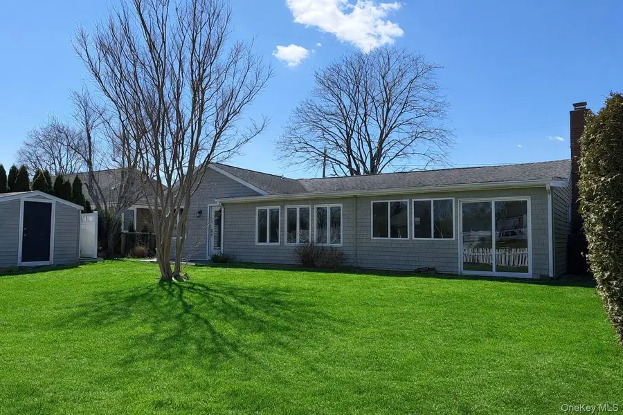 21 Tarpon Road, East Quogue, NY 11942 - #3