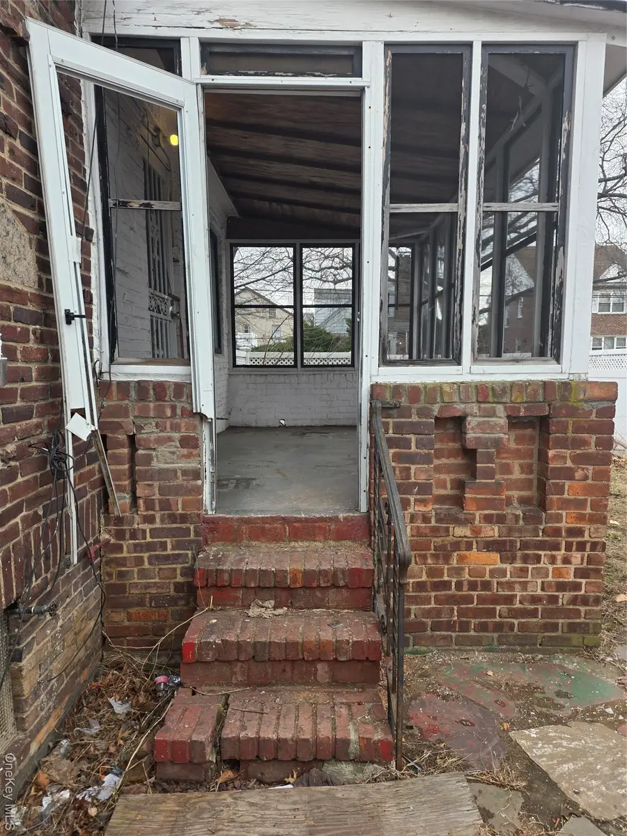 228-18 139th Avenue, Laurelton, NY 11413 - #2