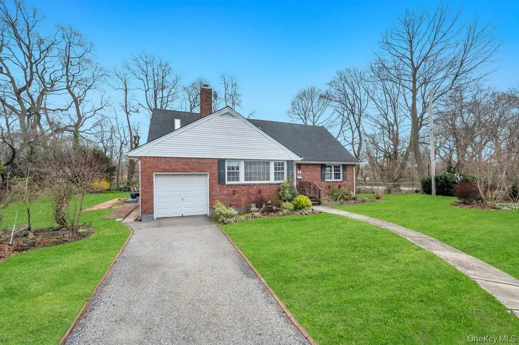 50 Sudbury Lane, Westbury, NY 11590 - #1