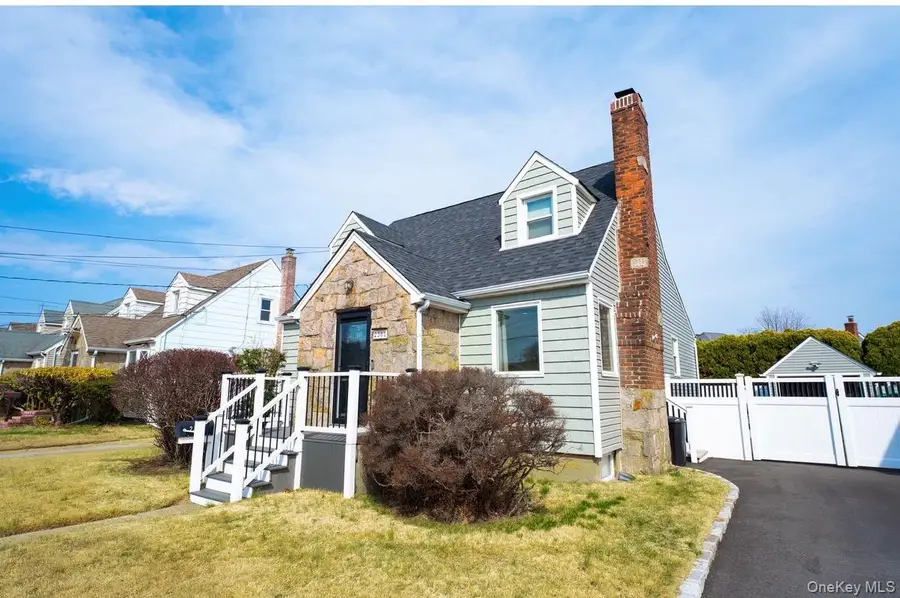 2381 Yorktown Street, Oceanside, NY 11572 - #3