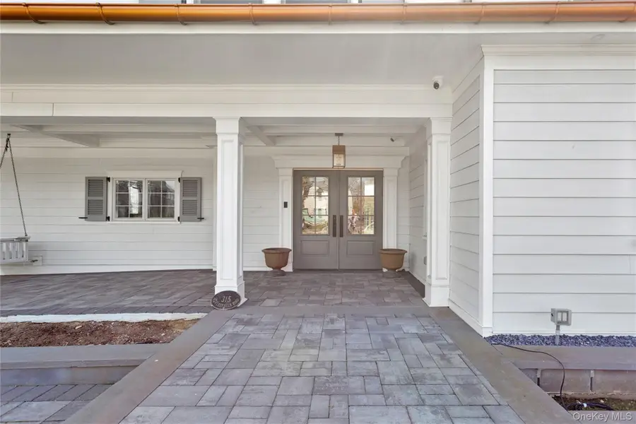 315 Hewlett Neck Road, Hewlett Neck, NY 11598 - #2