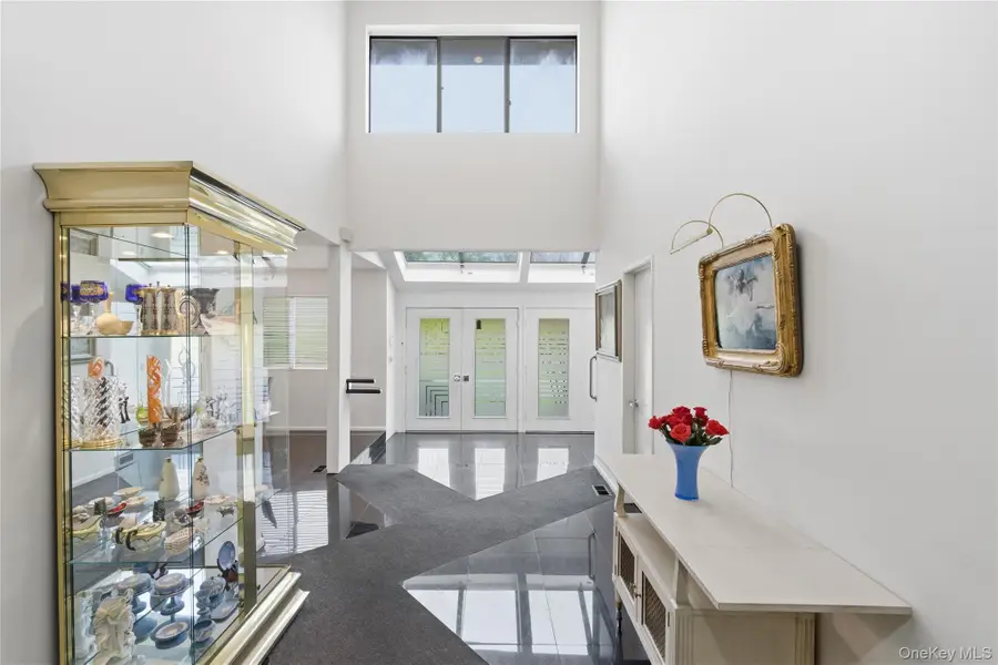 30 Yale Drive, Manhasset, NY 11030 - #3