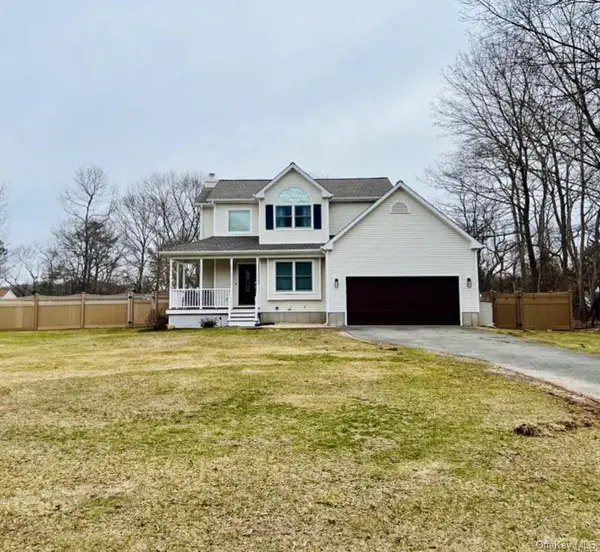 503 Weeks Avenue, Manorville, NY 11949