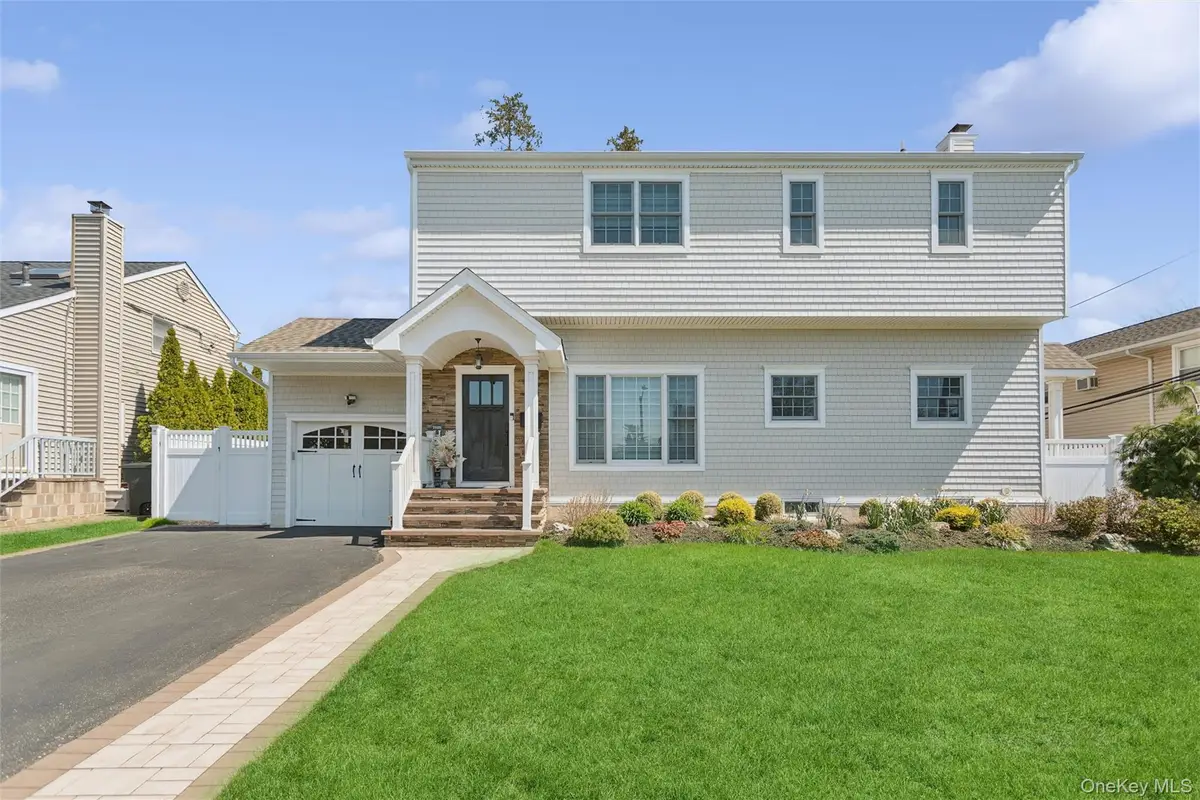 10 Lever Place, Plainview, NY 11803 - #1