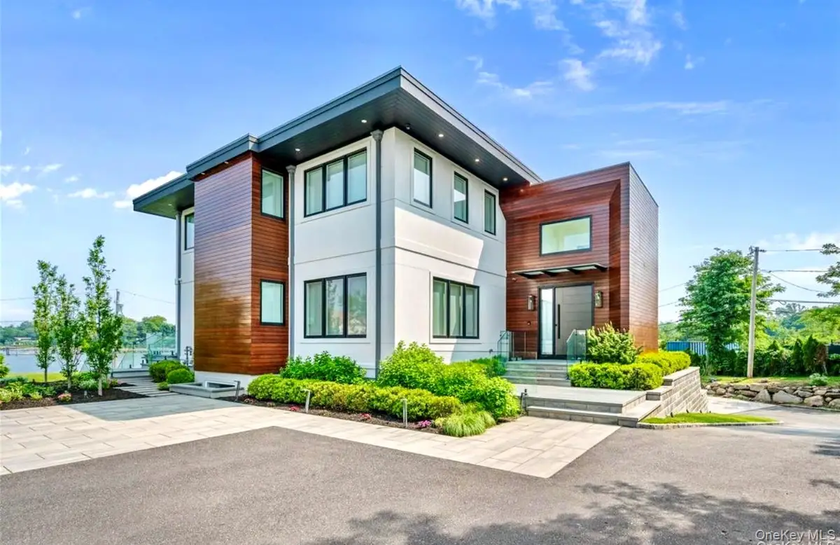 70 Candy Lane, Saddle Rock, NY 11023 - #1