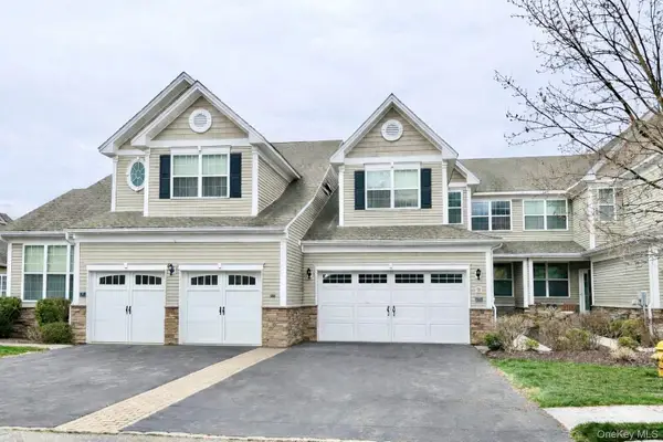 33 Pritchard Court, Fishkill, NY 12524