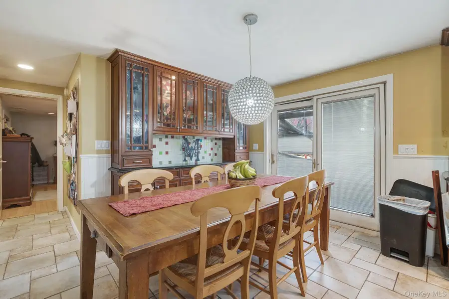 6 Strawberry Hill Lane, West Nyack, NY 10994 - #3