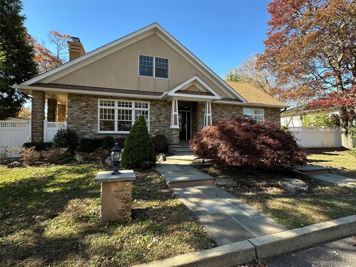 16 Oriole Place, Farmingville, NY 11738 - #1