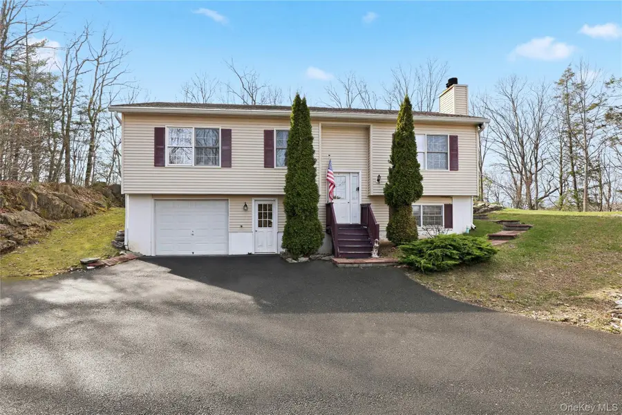 8 Robbins Lane, Saugerties, NY 12477 - #3