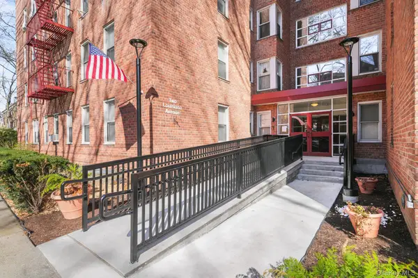 2 Louisiana Avenue #4H, Bronxville, NY 10708