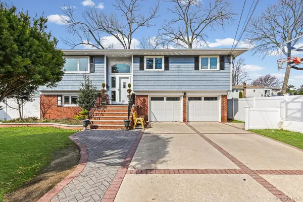 978 Little Whalneck Road, North Merrick, NY 11566