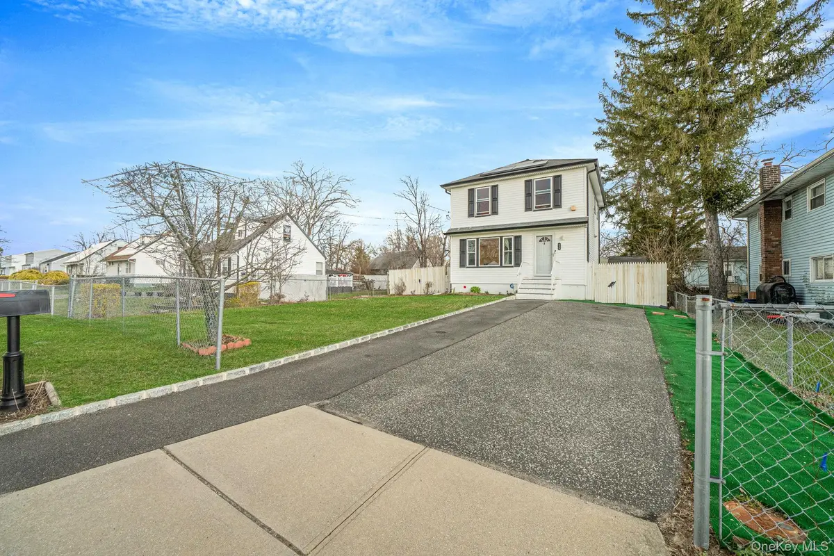 Address Withheld By Seller, Wyandanch, NY 11798 - #1