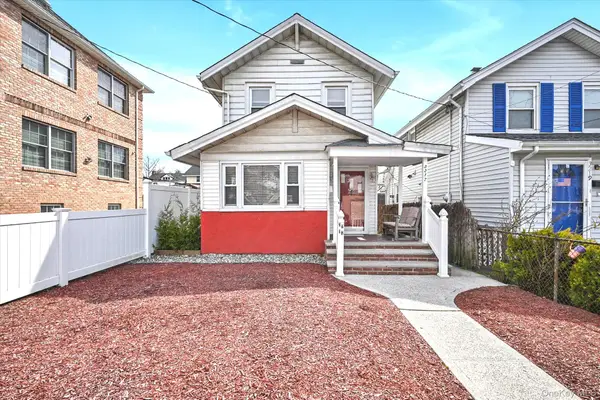 32-17 Murray Street, Flushing, NY 11354