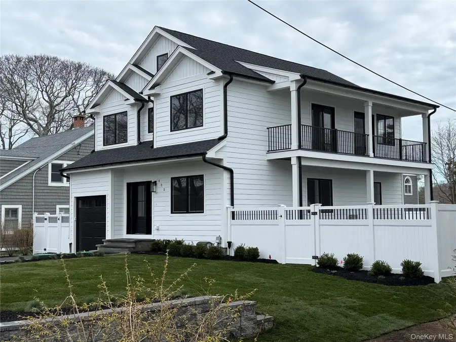 405 S Oakwood Drive, Laurel, NY 11948 - #2