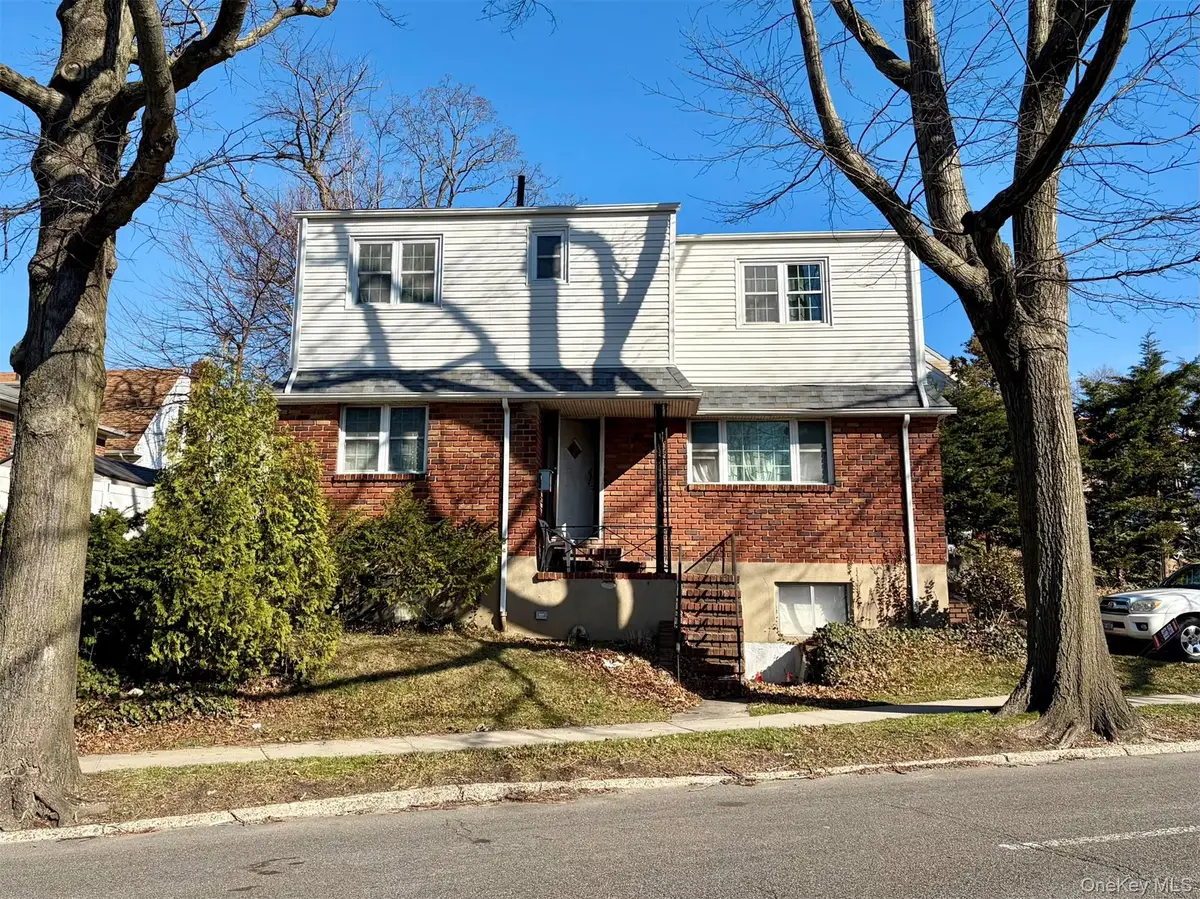 252-15 Horace Harding Expressway, Little Neck, NY 11362 - #1