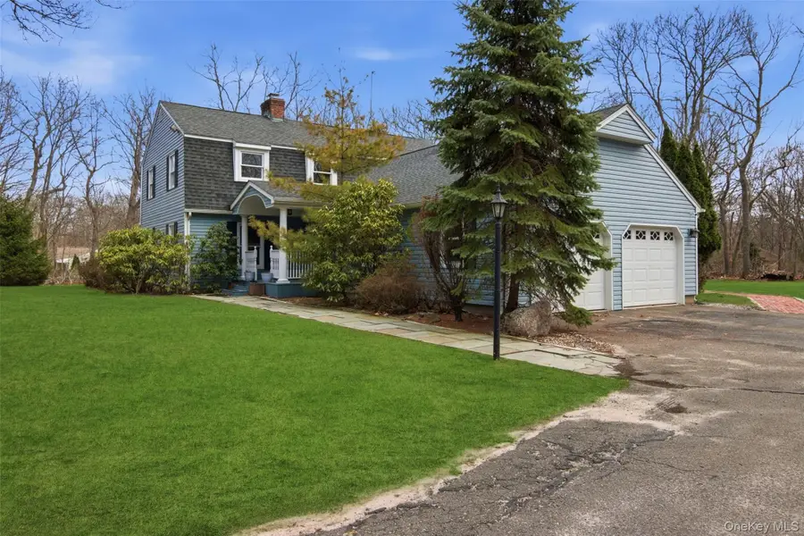 7 E. Gate Lane, Setauket, NY 11733 - #2