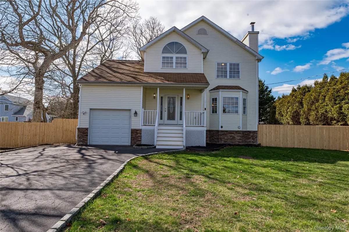 44 Westminster Drive, Shirley, NY 11967 - #1