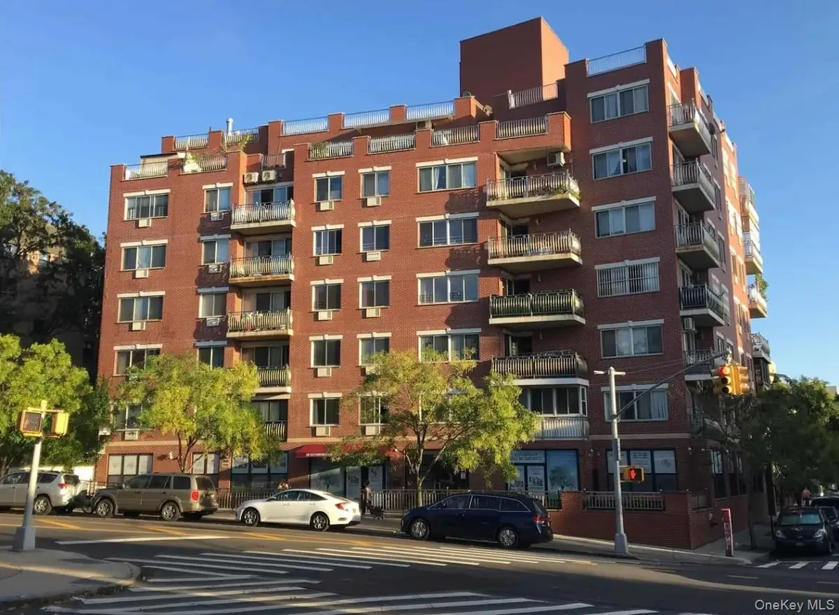 137-08 31st Road #5E, Flushing, NY 11354 - #1