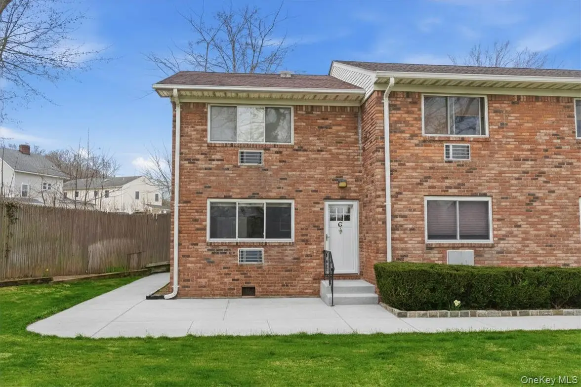 105 Prime Avenue #G, Huntington, NY 11743 - #1