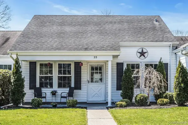 55 Forge Lane, Coram, NY 11727