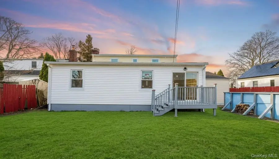 21 Linden Boulevard, Hicksville, NY 11801 - #2