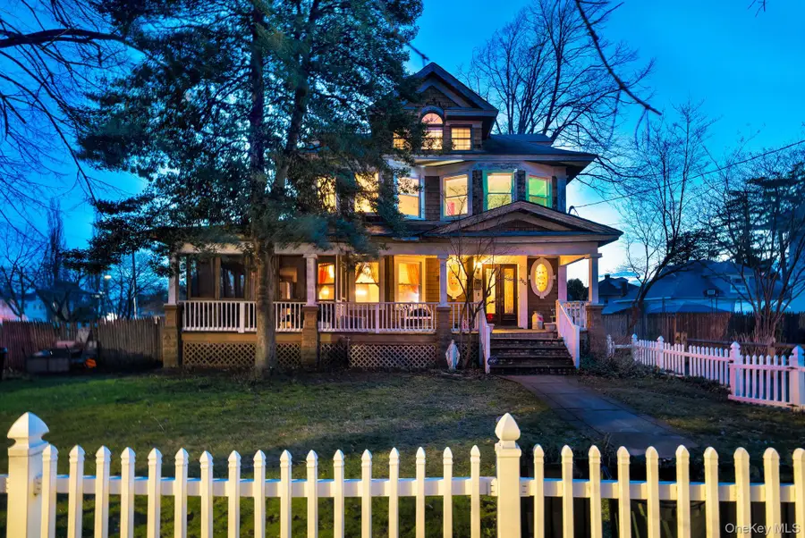 320 S Bayview Avenue, Freeport, NY 11520 - #3